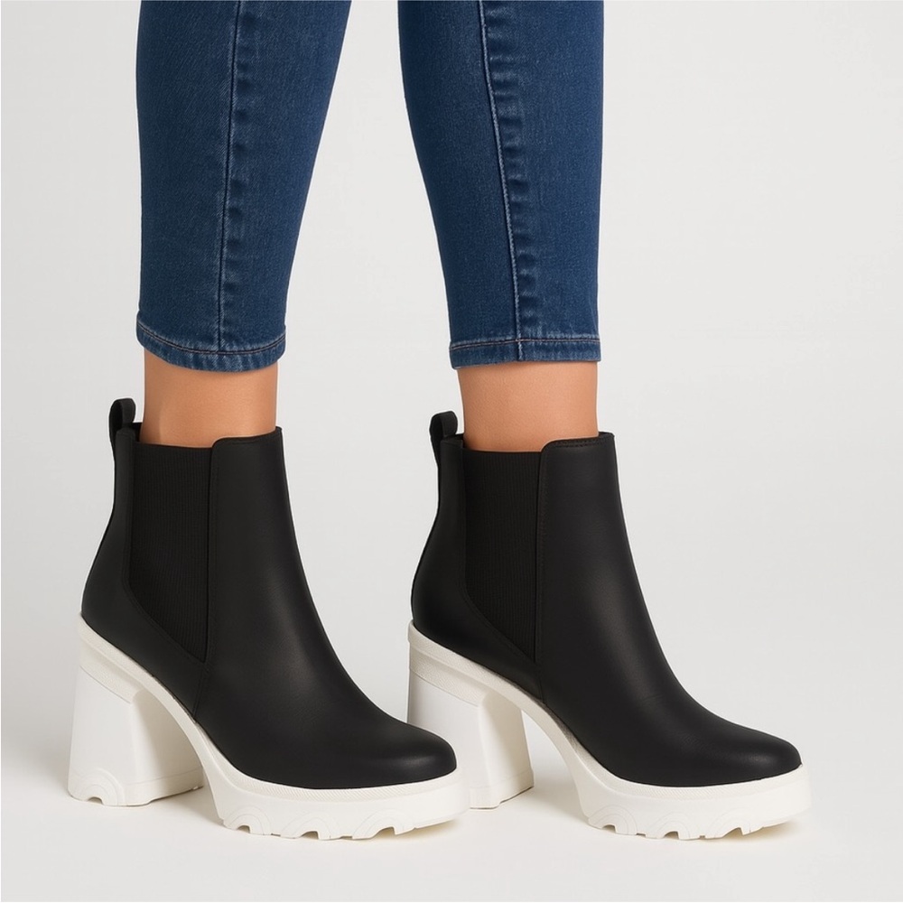 Sorel Women’s Brex Chelsea Black and White Heeled Boots